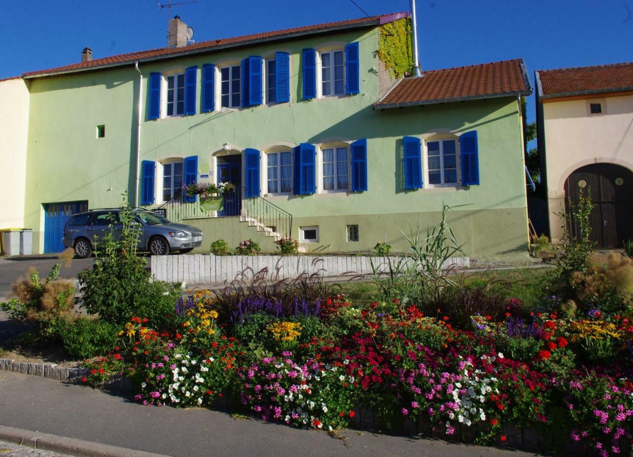 Chambres D'Hotes Au Presbytere Racrange Exteriör bild